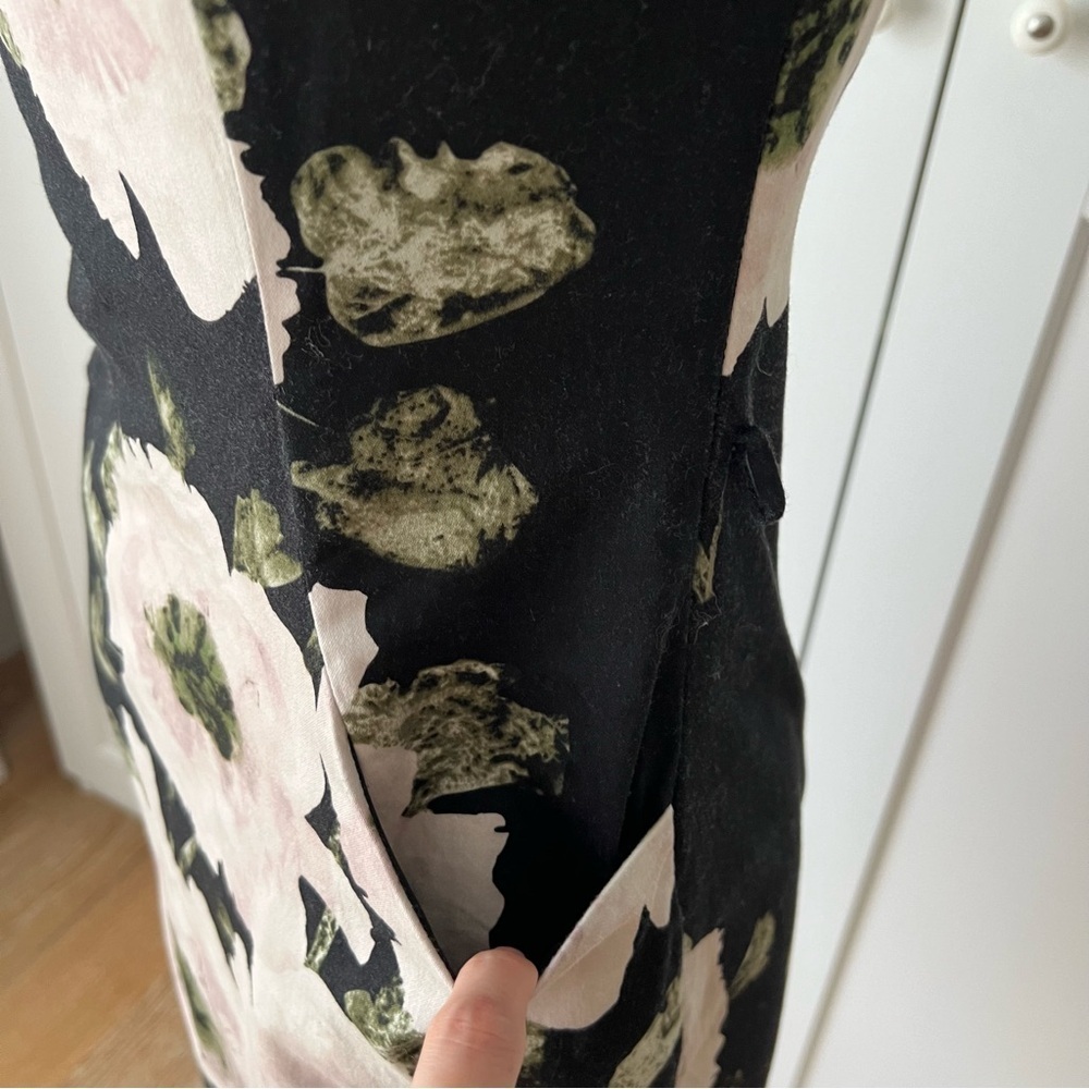 NINE WEST Floral Fitted Dress, sz.2 - Picture 3 of 8